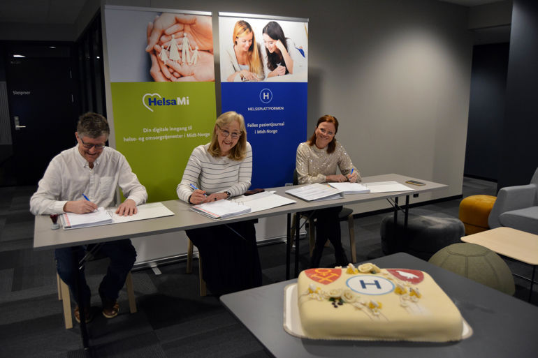 Kommunedir. i Holtålen Marius Jermstad, adm.dir. i Helseplattformen Torbjørg Vanvik og kommunedir. i Røros Kjersti  F. Jensås