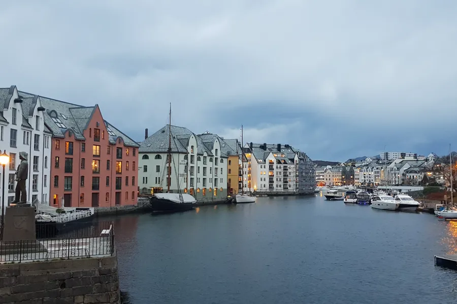 Ålesund sentrum sett fra Brosundet